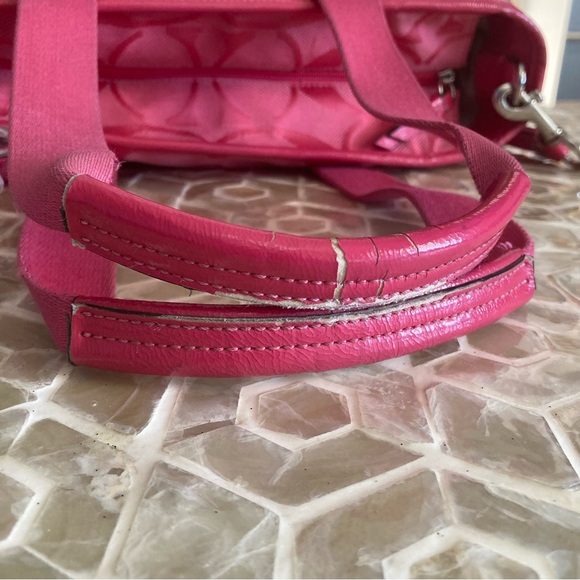 Coach Kyra Daisy Signature Tote in ‘Hibiscus’ - Picture 9 of 14